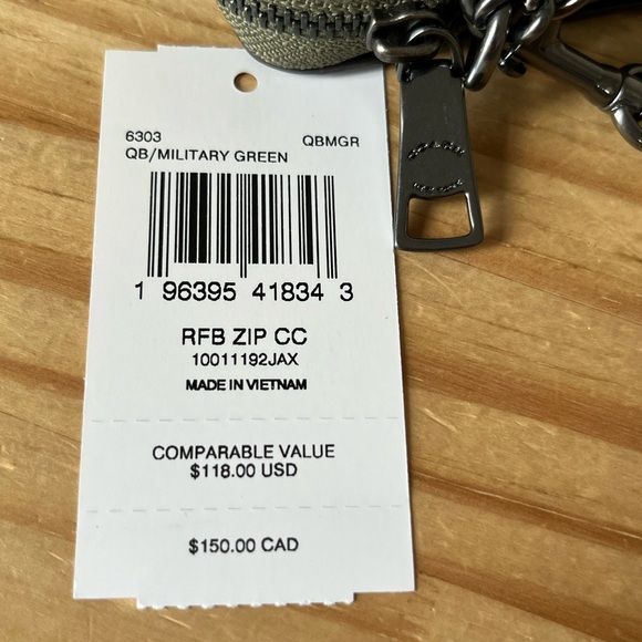 Coach Card Case🎈🎈 - Picture 4 of 9